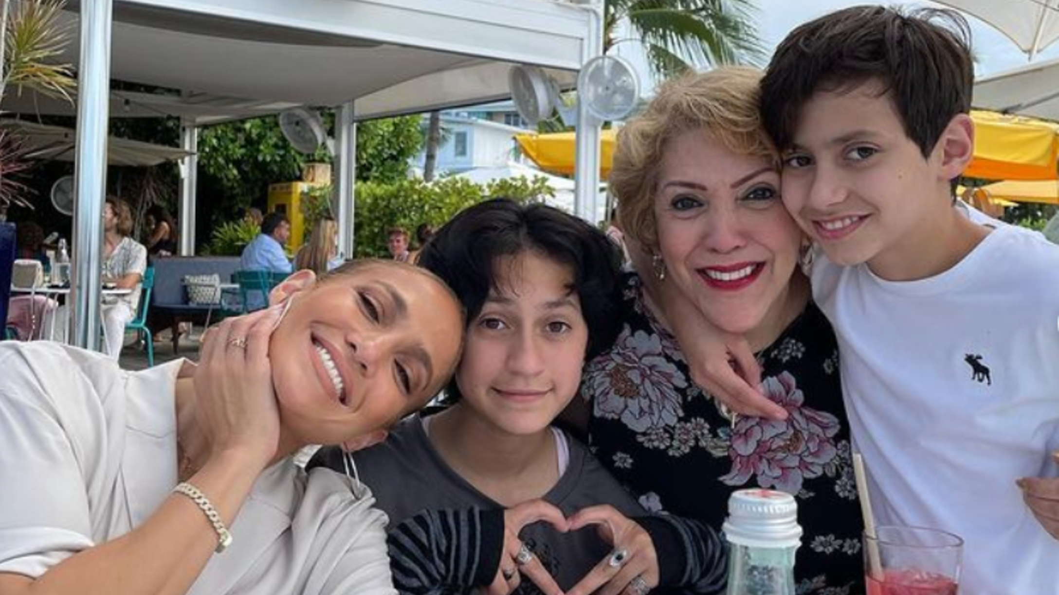 Jennifer Lopez spends first Mother's Day since Alex Rodriguez breakup with her mom & twins | MamasLatinas.com