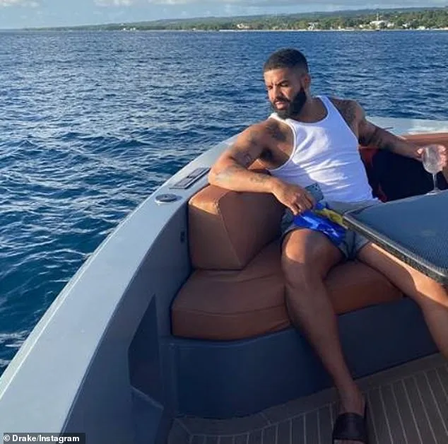 Explore rapper Drake's $660,000 European yacht, an exclusive exploration of luxury and extravagance.-huy678d