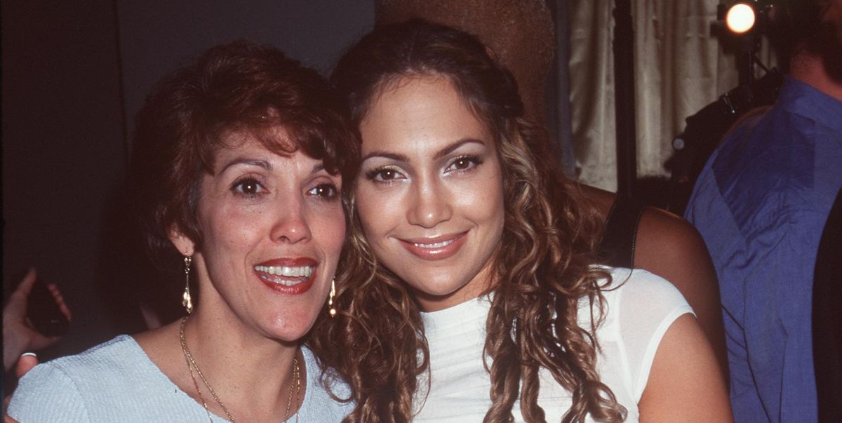 Jennifer Lopez Shares Sweet Photo with Daughter Emme and Mother Guadalupe