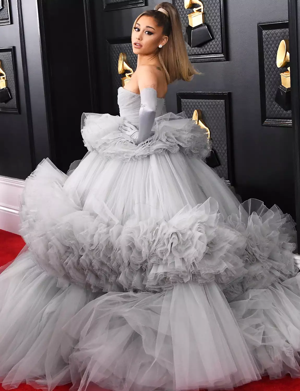 Ariana Grande arrives at the 62nd Annual GRAMMY Awards at Staples Center on January 26, 2020 in Los Angeles, California.