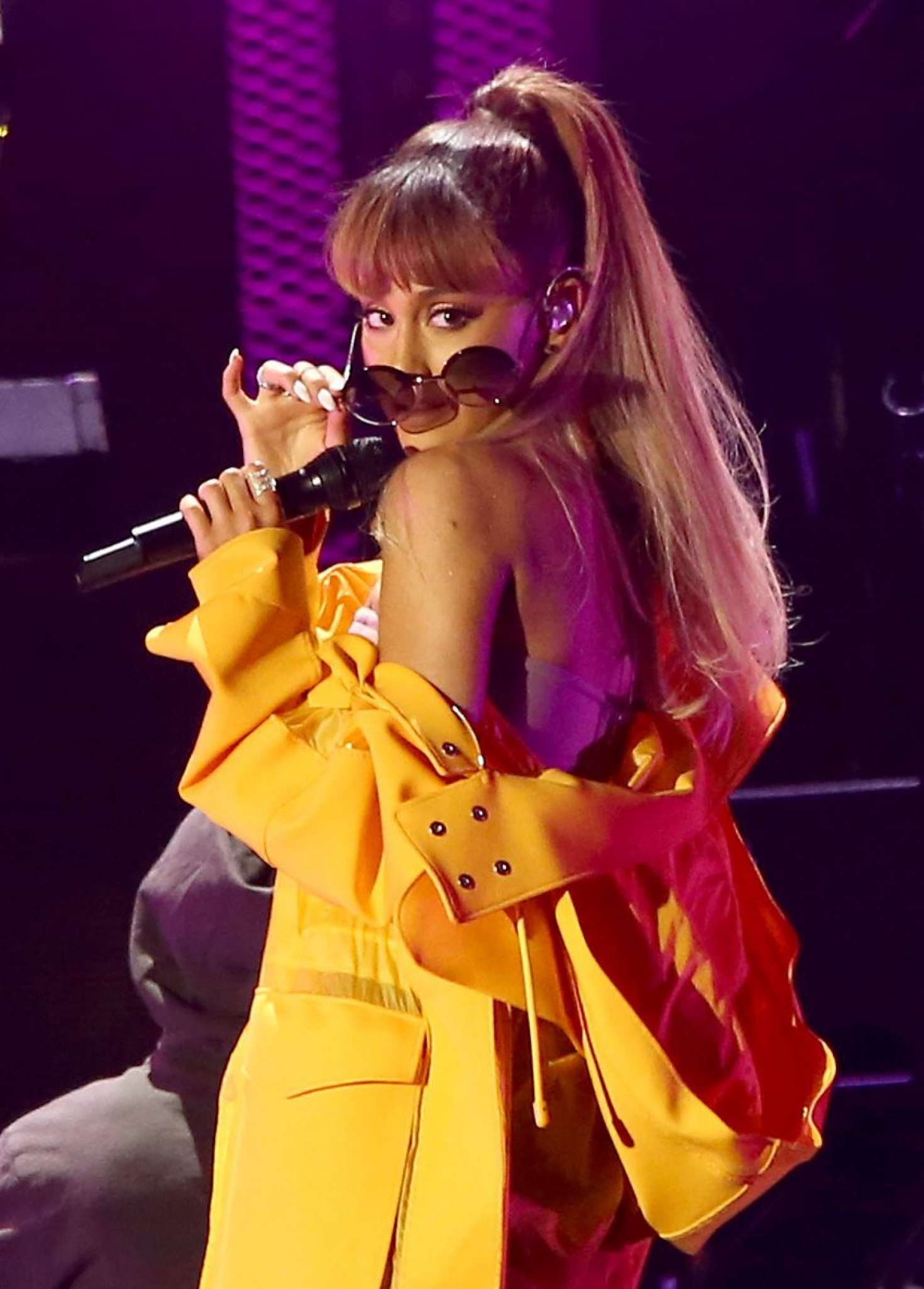 Ariana Grande 2016 : Ariana Grande: Performs at 2016 iHeartRadio Music Festival Day 2 -03