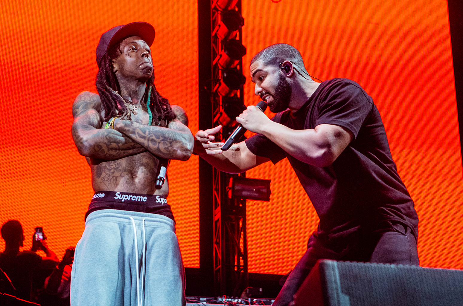 Drake Debuts 'Hype' Remix Feat. Lil Wayne | Billboard