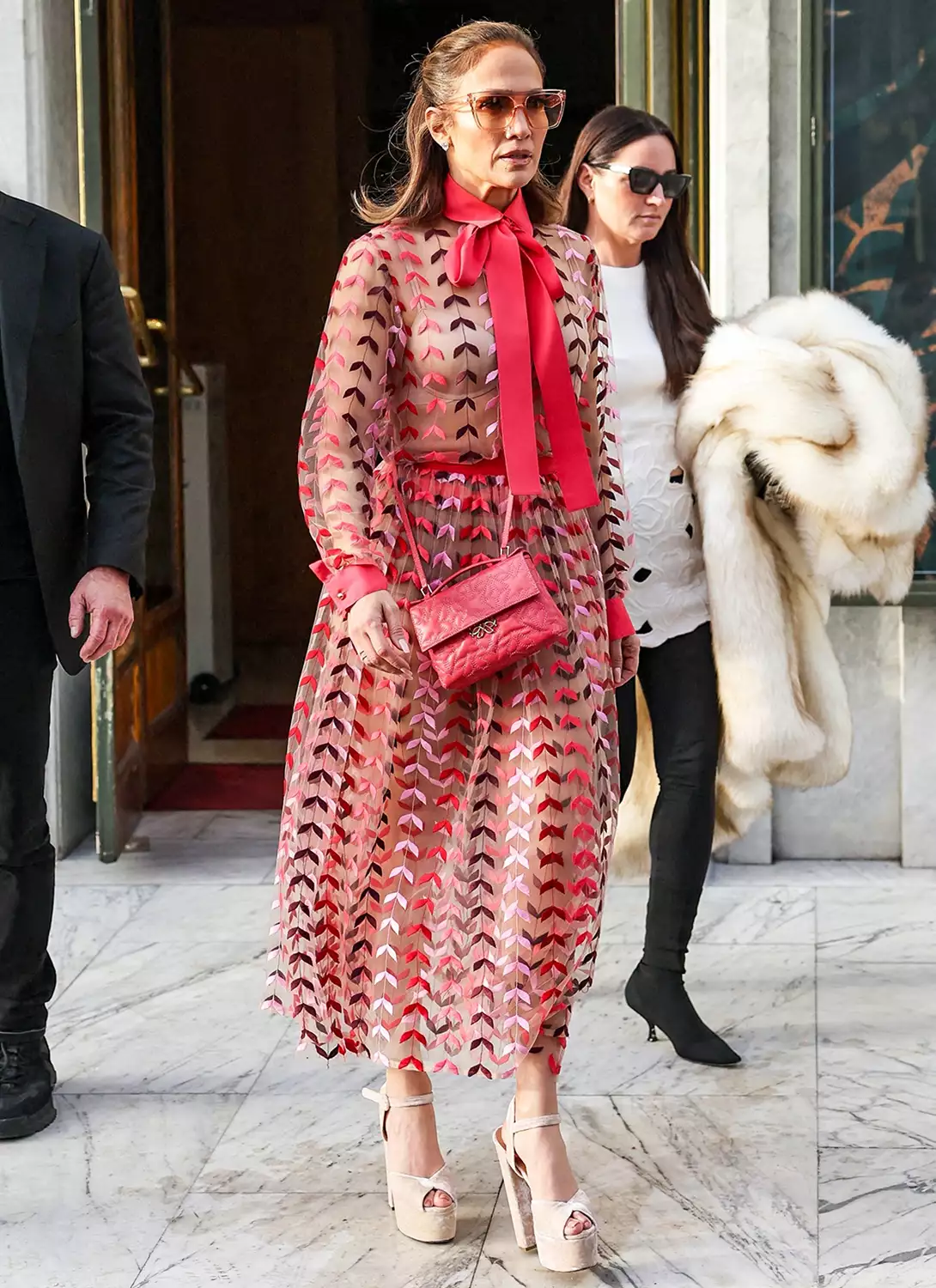 Jennifer Lopez (JLo) leaving Gigi restaurant to attend the Valentino fashion show on the sidelines of Paris Fashion Week. Pictured: Jennifer Lopez BACKGRID USA 24 JANUARY 2024