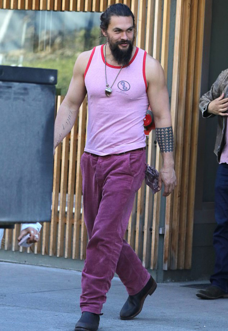 Jason Momoa Owned The Colour Pink Like A Syle God