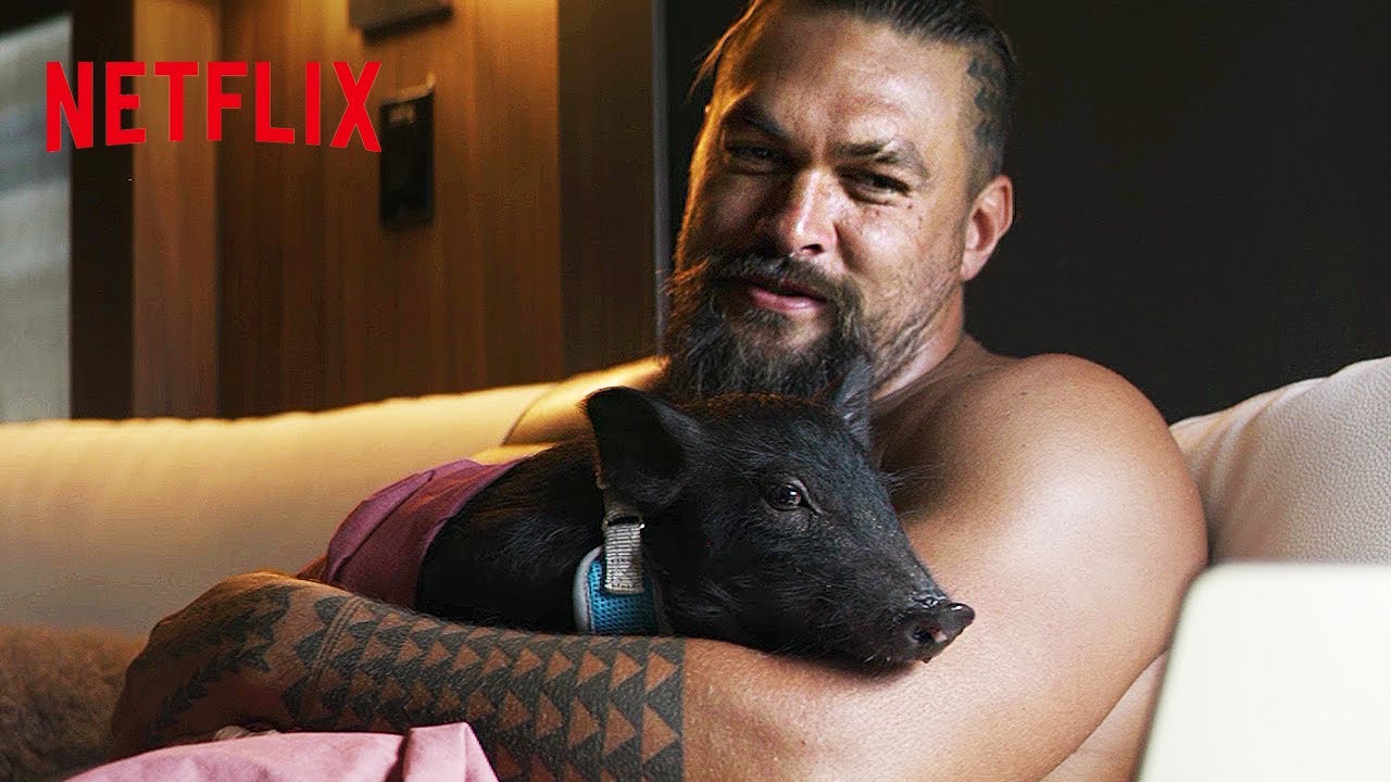 Jason Momoa and His Pet Pig Watch Slumberland | Netflix - YouTube