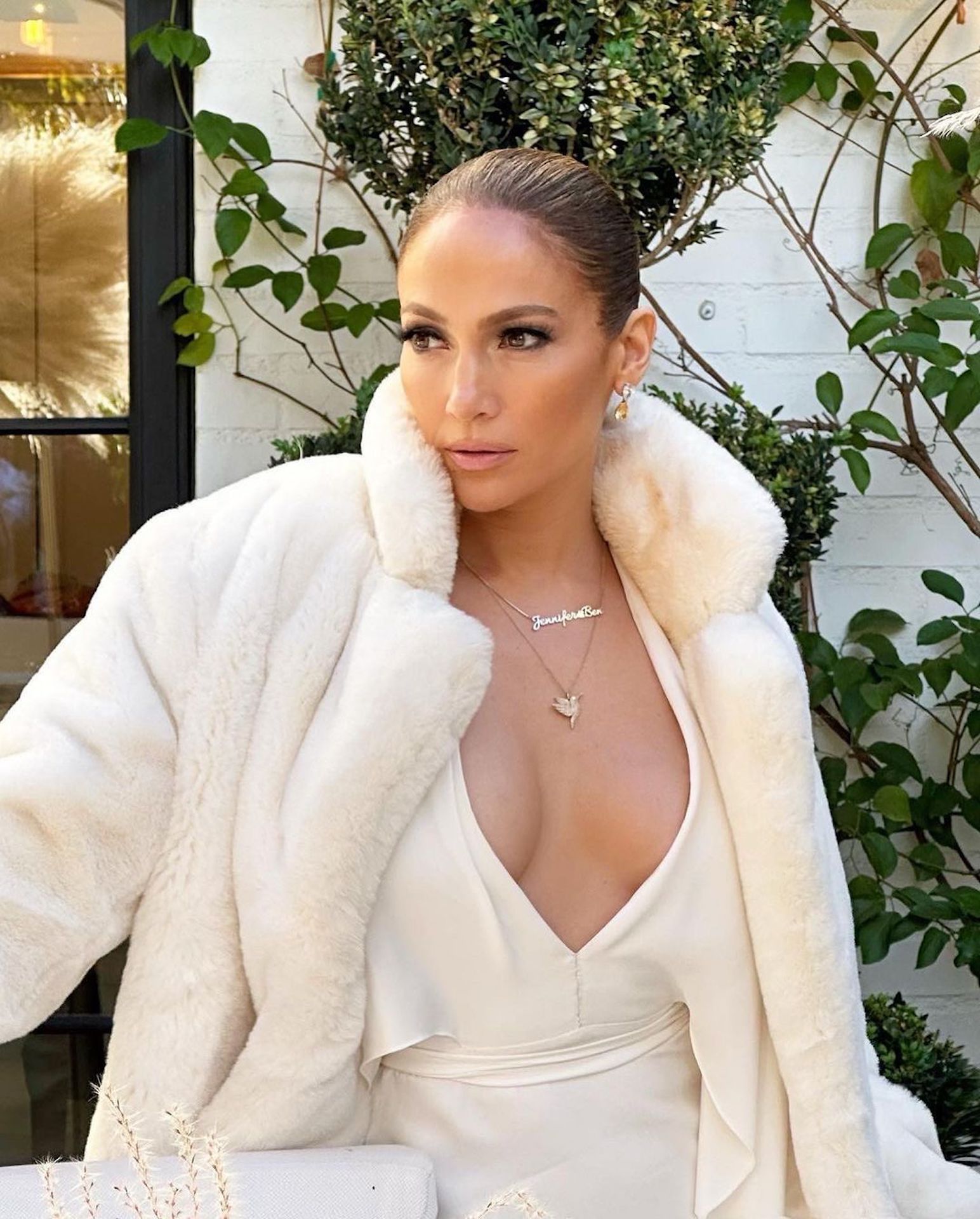 Vẻ đẹp nóng bỏng của Jennifer Lopez ở tuổi 54 - Ảnh 12.