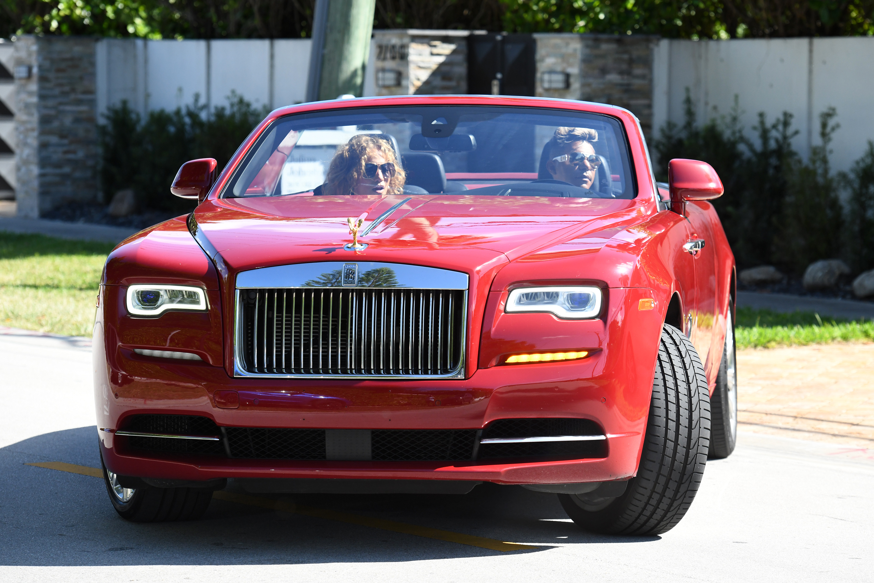 Jennifer Lopez riding in her Rolls-Royce Phantom