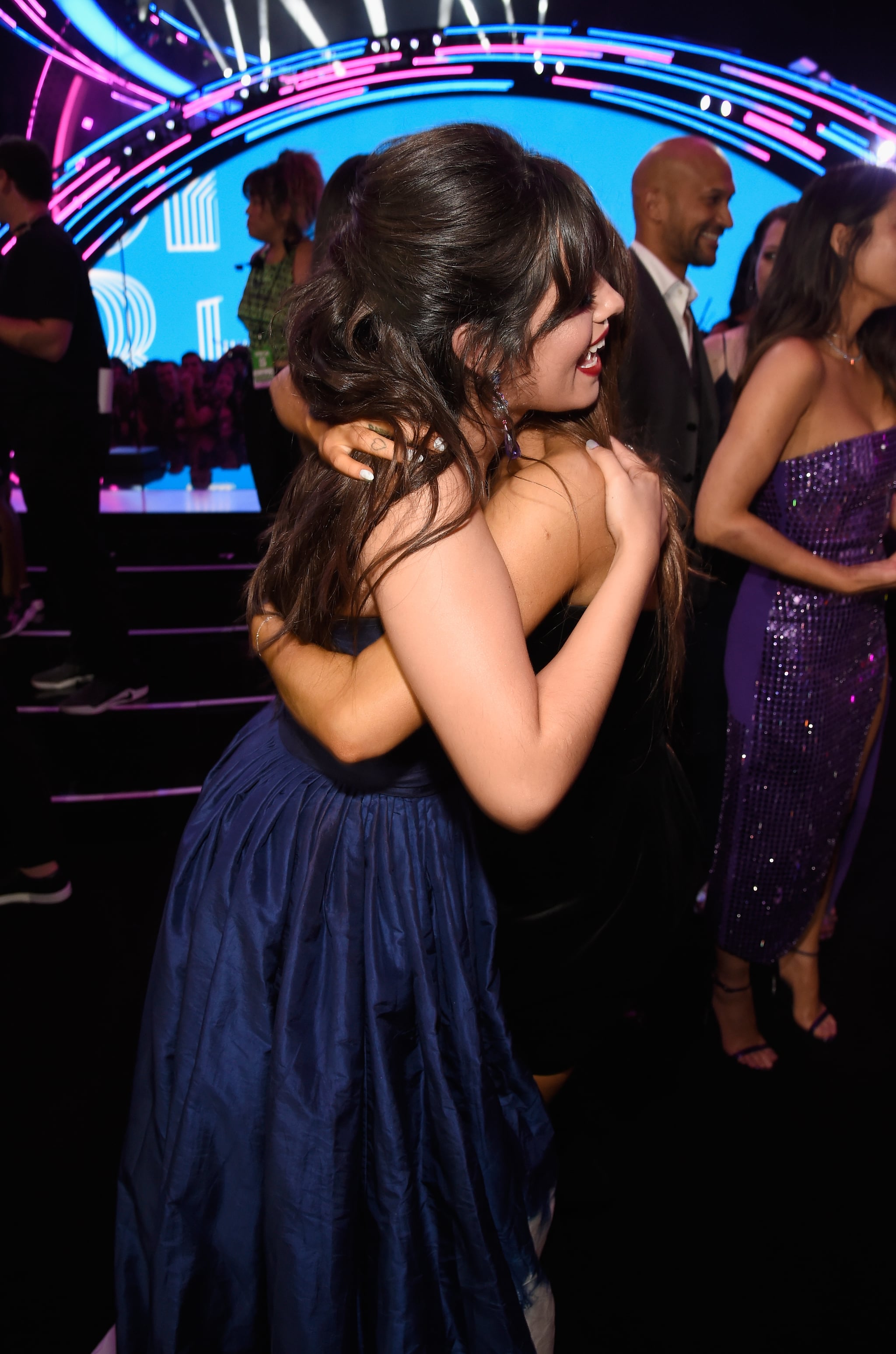 Ariana Grande and Camila Cabello at the 2018 MTV VMAs | POPSUGAR Celebrity UK