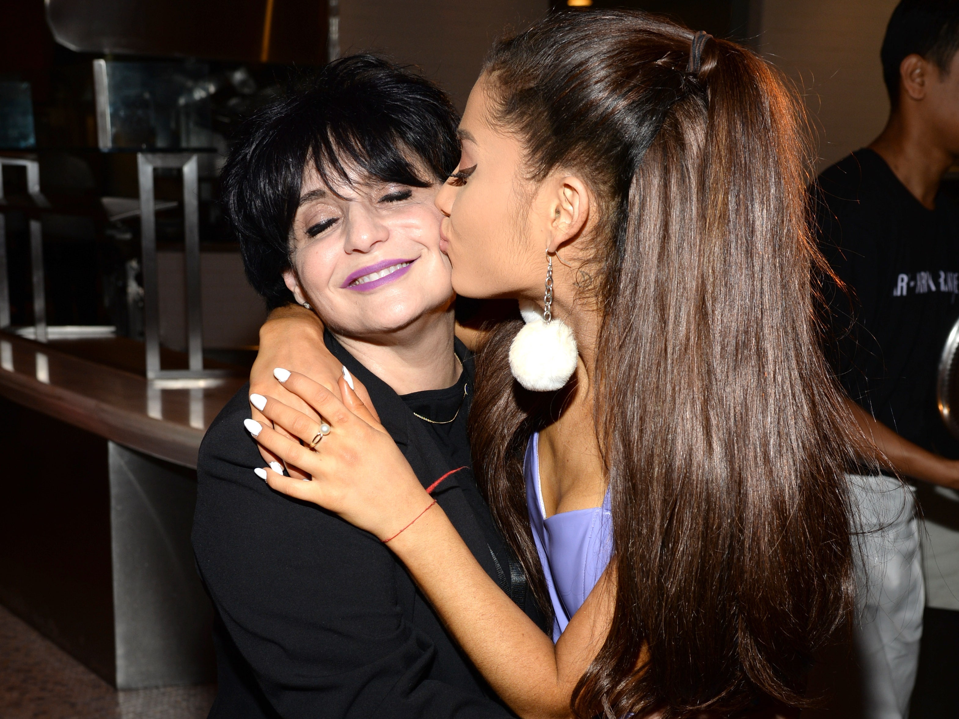 Watch Ariana Grande's Mom Freak Out While Listening to Her Daughter's New Album | Teen Vogue