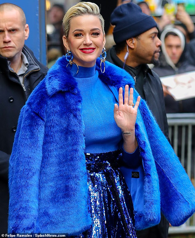 Stunning: The American Idol judge looked flirty and fun in the monochromatic blue style