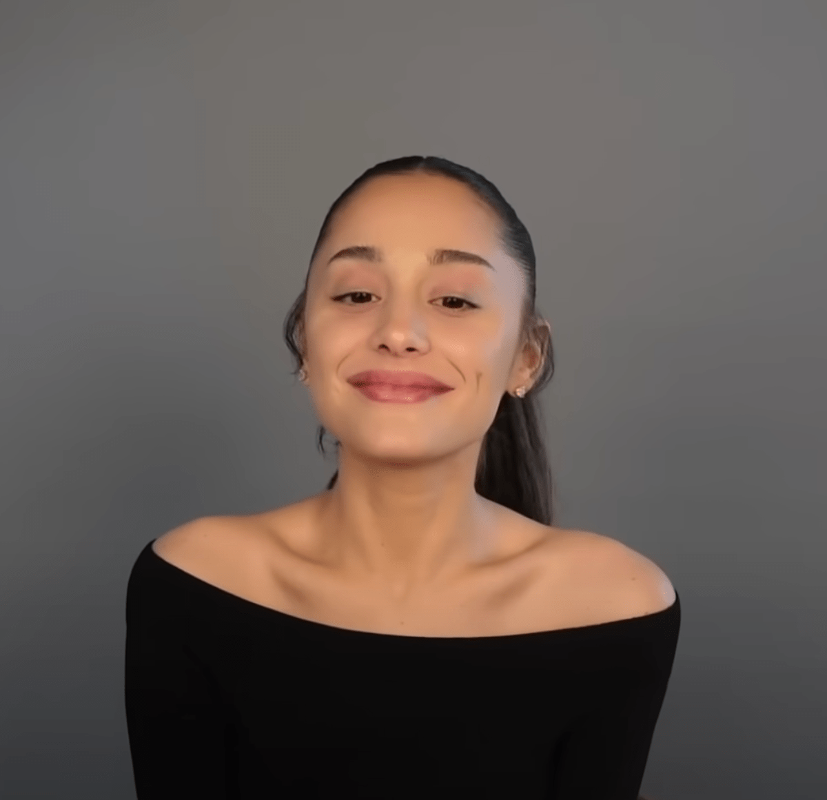 Ariana Grande Without Makeup: Her Best Makeup-Free Photos | J-14