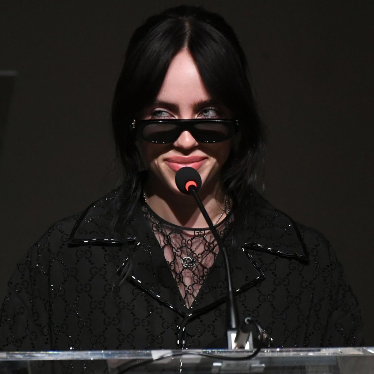 Info Billie Brasil on X: "Billie Eilish fotografada no Costume Designers Guild Awards. https://t.co/SlzJHgR1Ud" / X