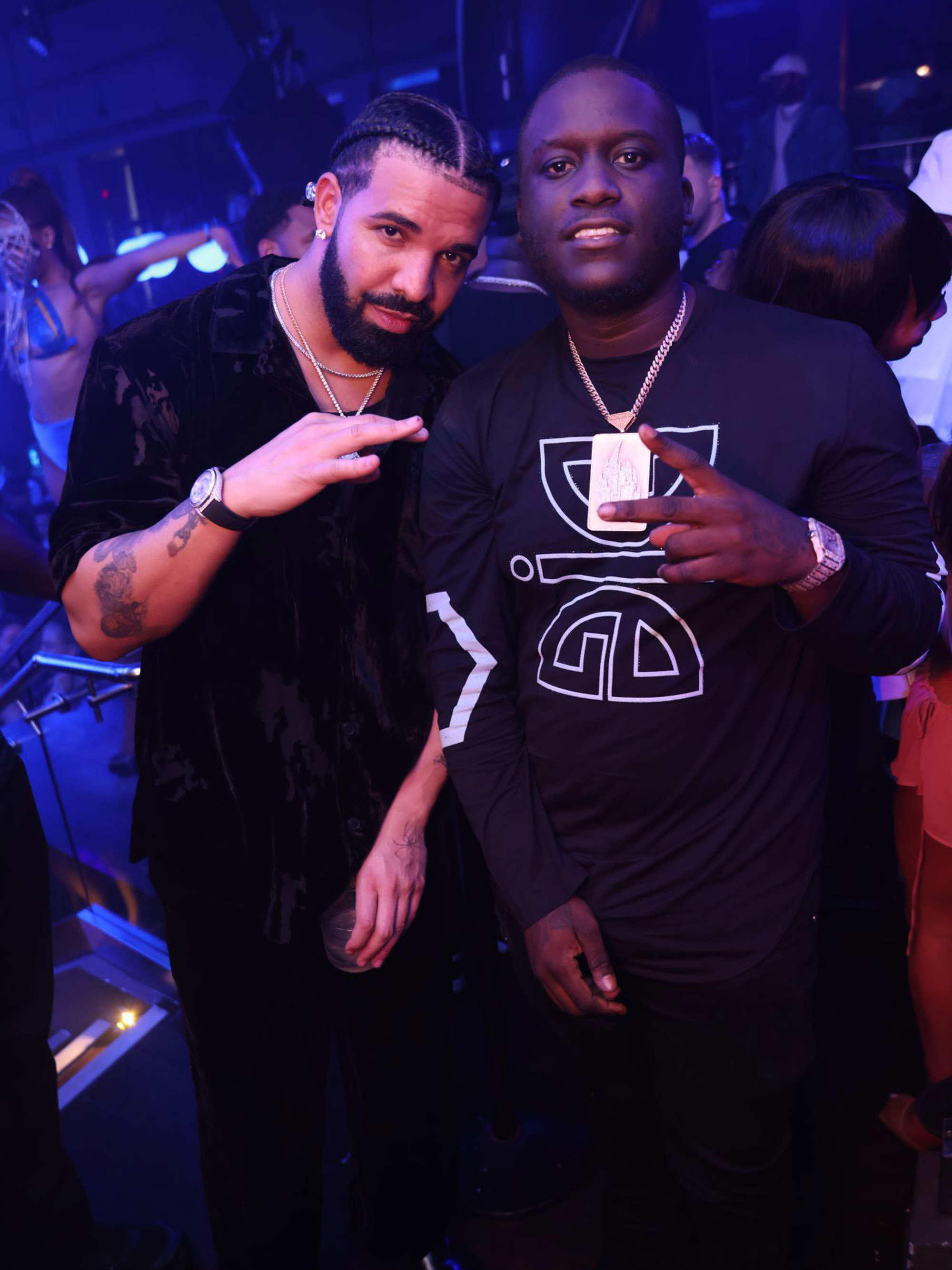 Drake partying in Miami to celebrate the release of “Honestly, Nevermind”