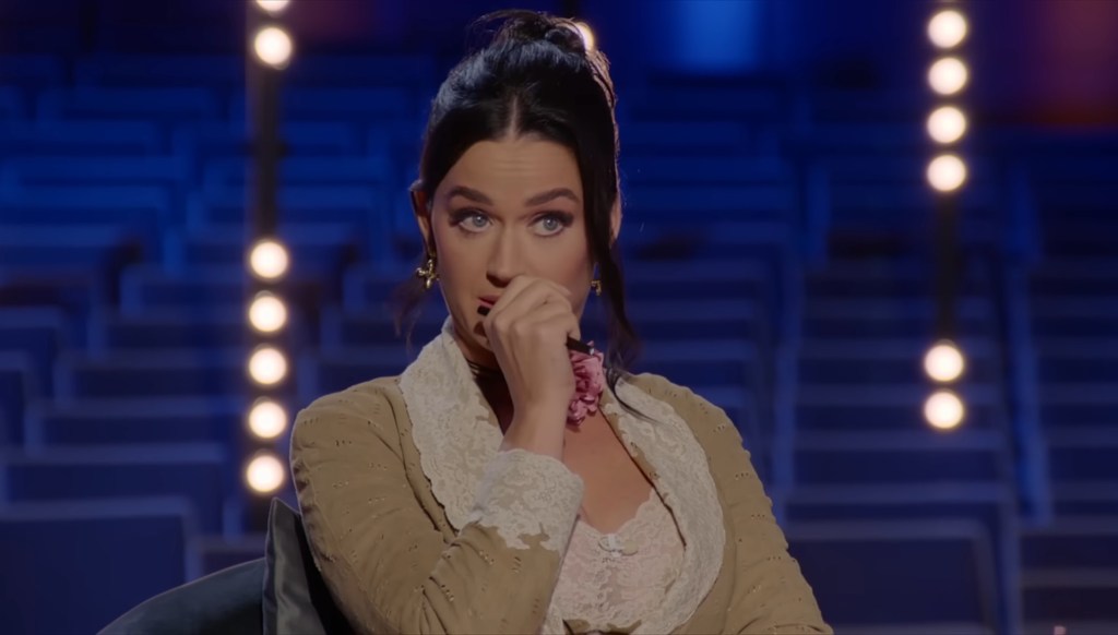 Katy Perry cringes as 'American Idol' contestant sings 'I Kissed a Girl'