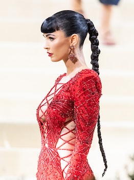 Megan Fox bangs at Met Gala 2021