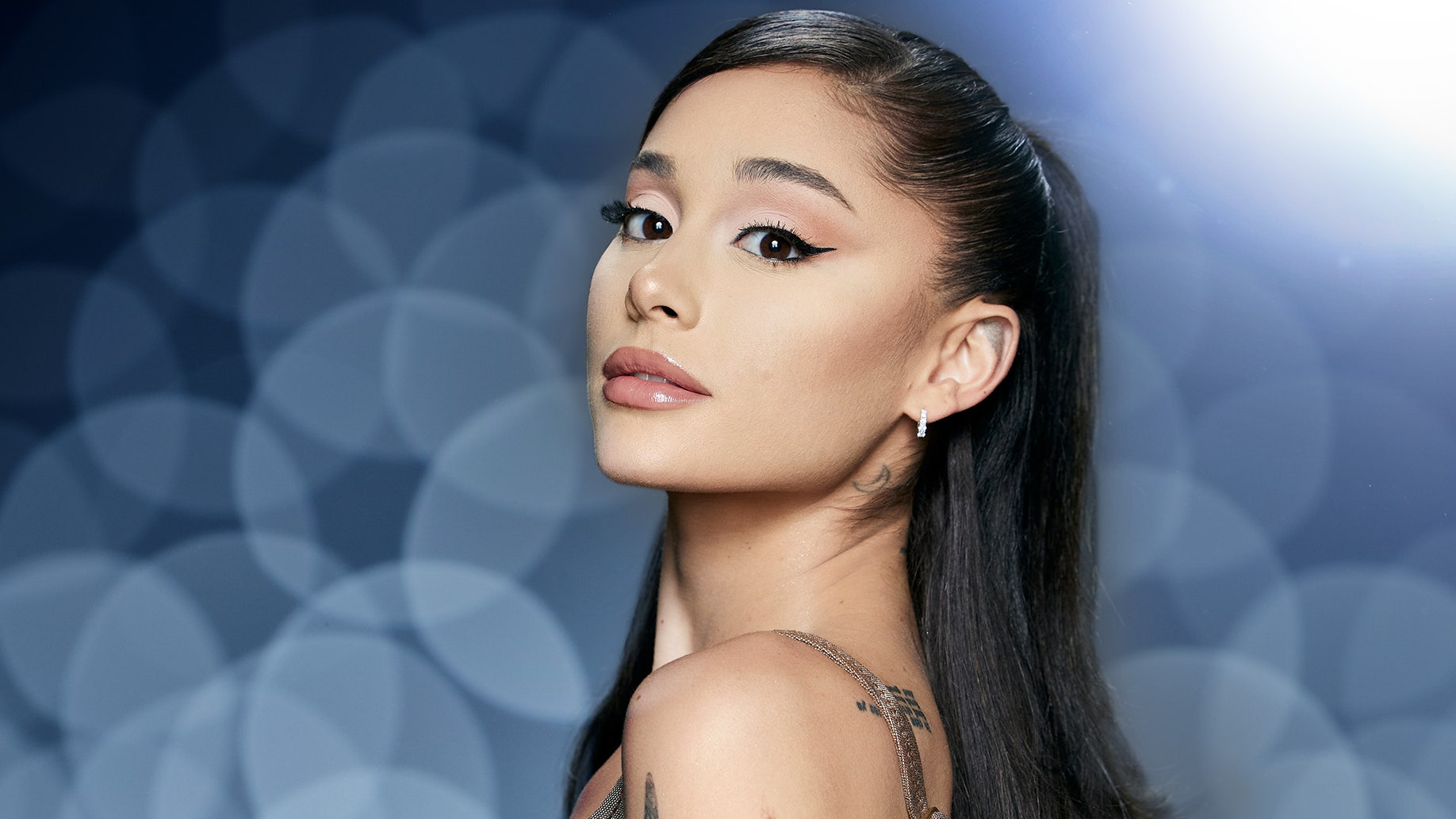 Ariana Grande gia nhập cuộc đua kinh doanh mỹ phẩm, hé lộ BST mới - Nhịp sống kinh tế Việt Nam & Thế giới