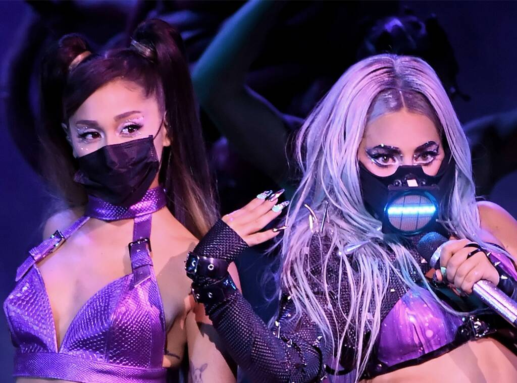 Ariana Grande va Lady Gaga trinh dien tai san khau vmas 2020 | ELLE