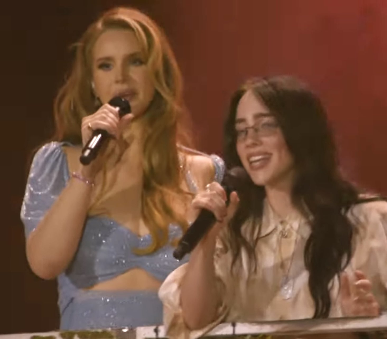 Season Of Lana on X: "| Lana Del Rey has brought Billie Eilish out as her  special guest performer at Coachella! https://t.co/j1ufOP1Qc2" / X