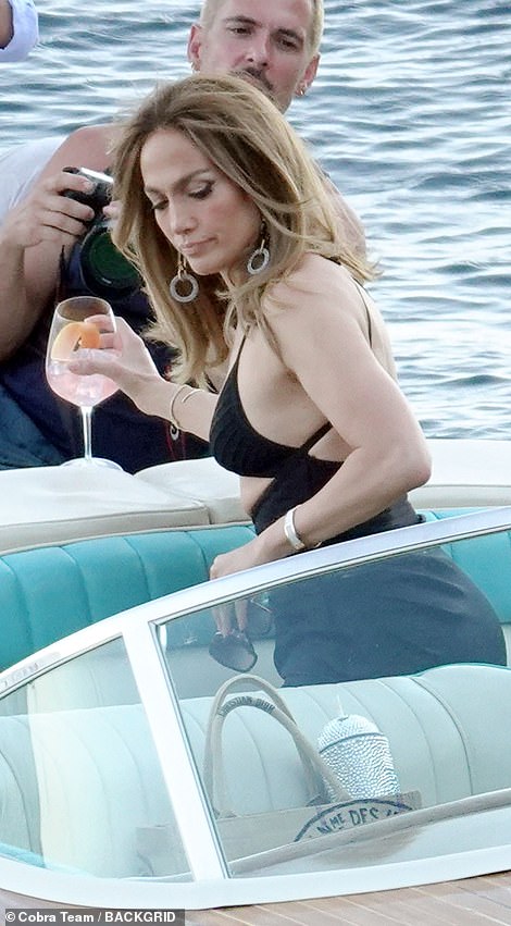 Jennifer Lopez poses up a storm on a boat during photoshoot in Capri |  Daily Mail Online