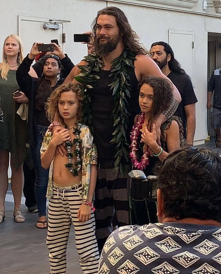 Jason & his kids | Jason momoa aquaman, Princess sofia, Jason momoa