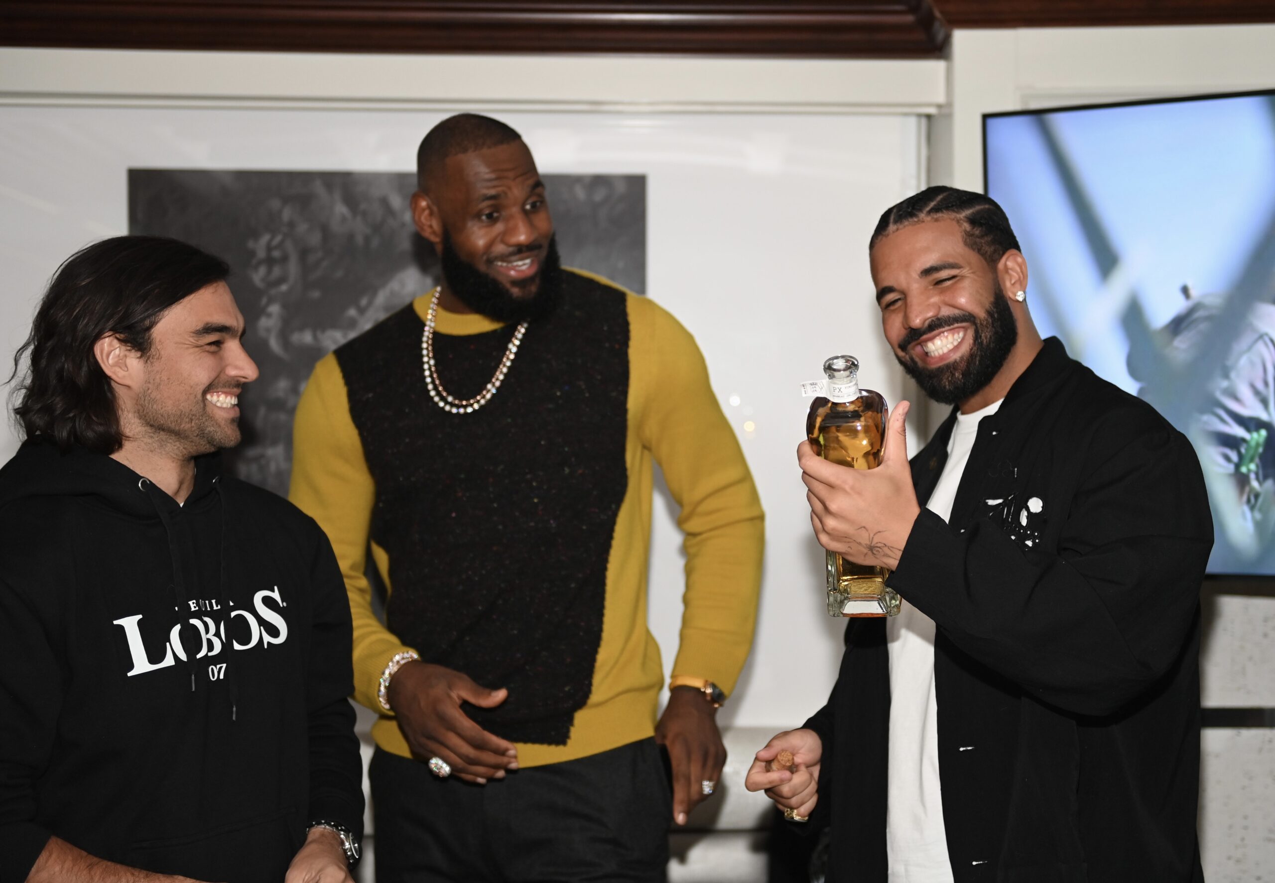 LeBron James and Drake bring the Lobos 1707 table to Canada with an A-List celebration!