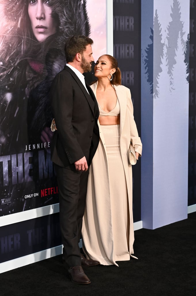 Jennifer Lopez and Ben Affleck Kiss on The Mother Red Carpet