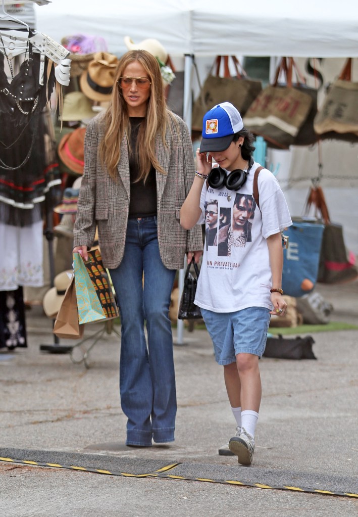 Jennifer Lopez seen at flea market with child Emme after canceling tour